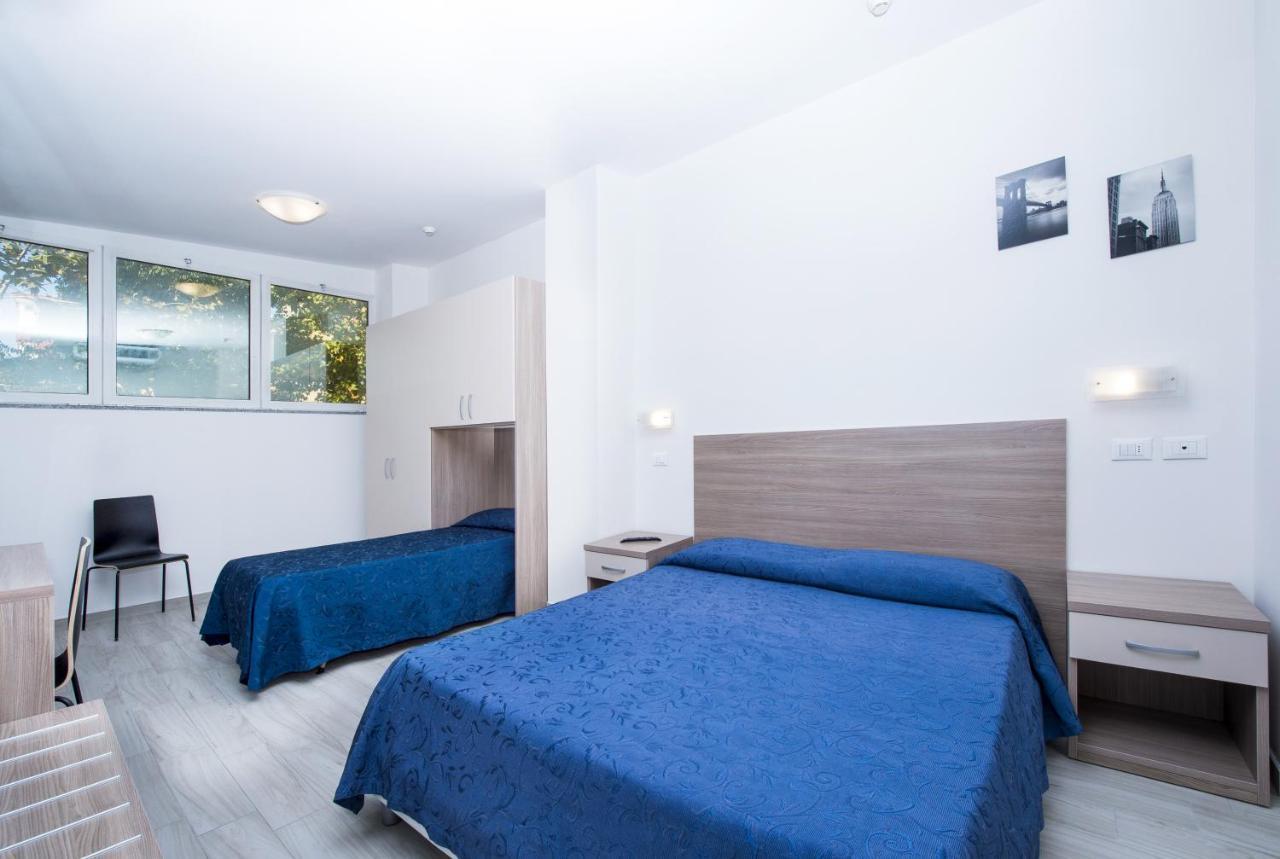 Ciccio Hotel Misano Adriatico Buitenkant foto
