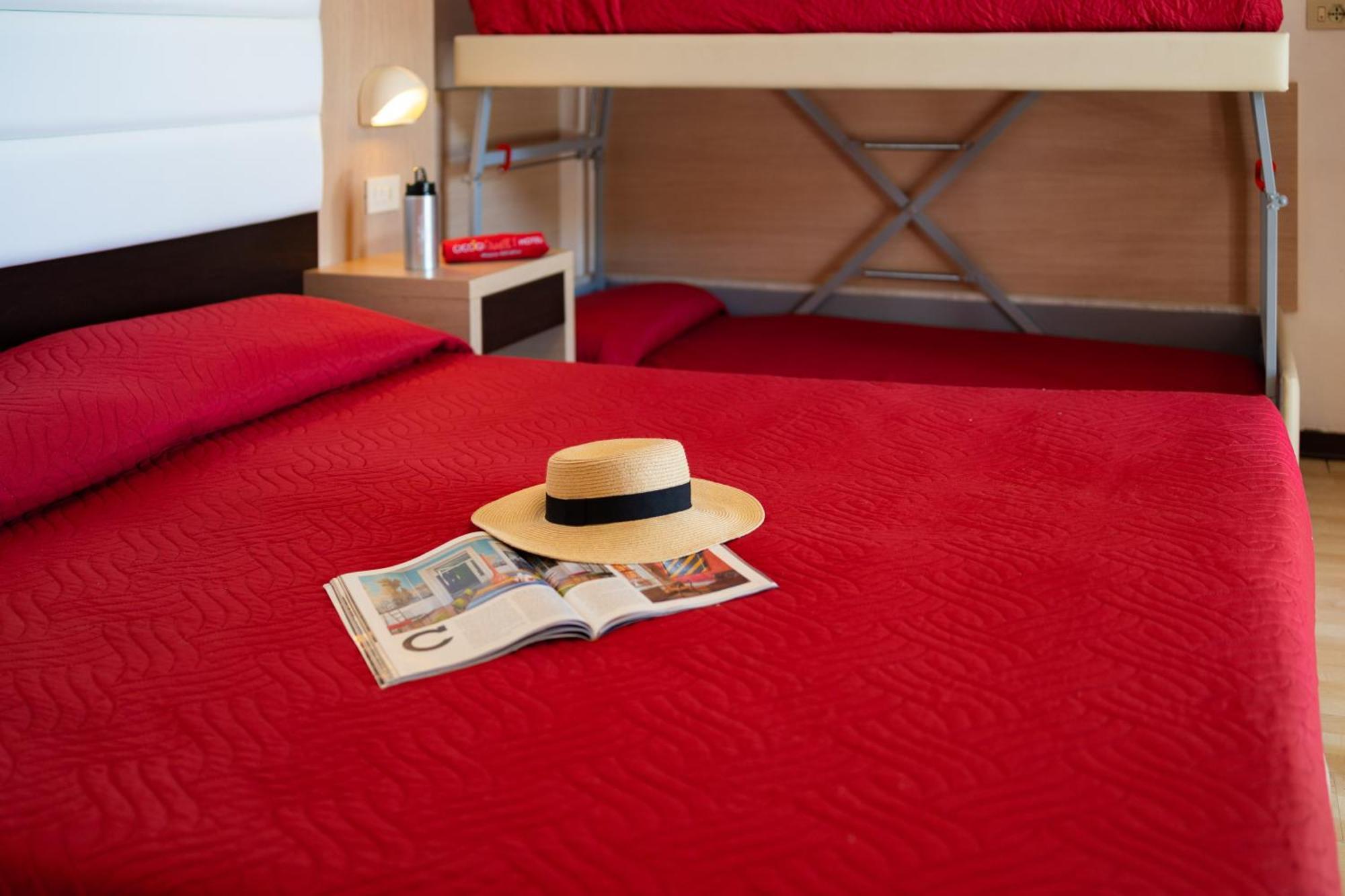 Ciccio Hotel Misano Adriatico Buitenkant foto