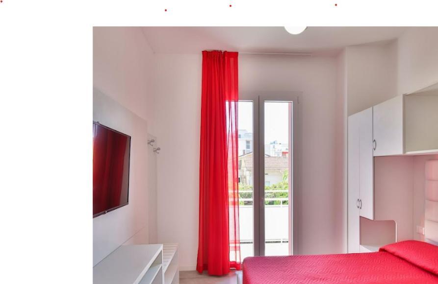 Ciccio Hotel Misano Adriatico Buitenkant foto