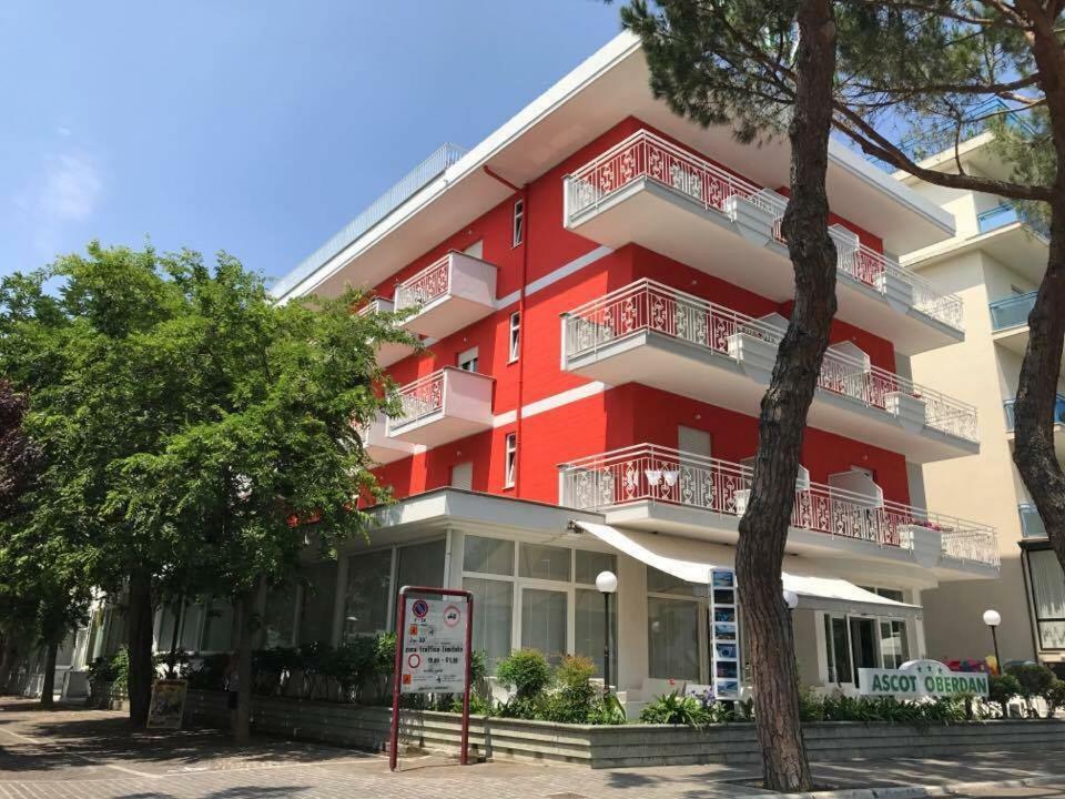 Ciccio Hotel Misano Adriatico Buitenkant foto